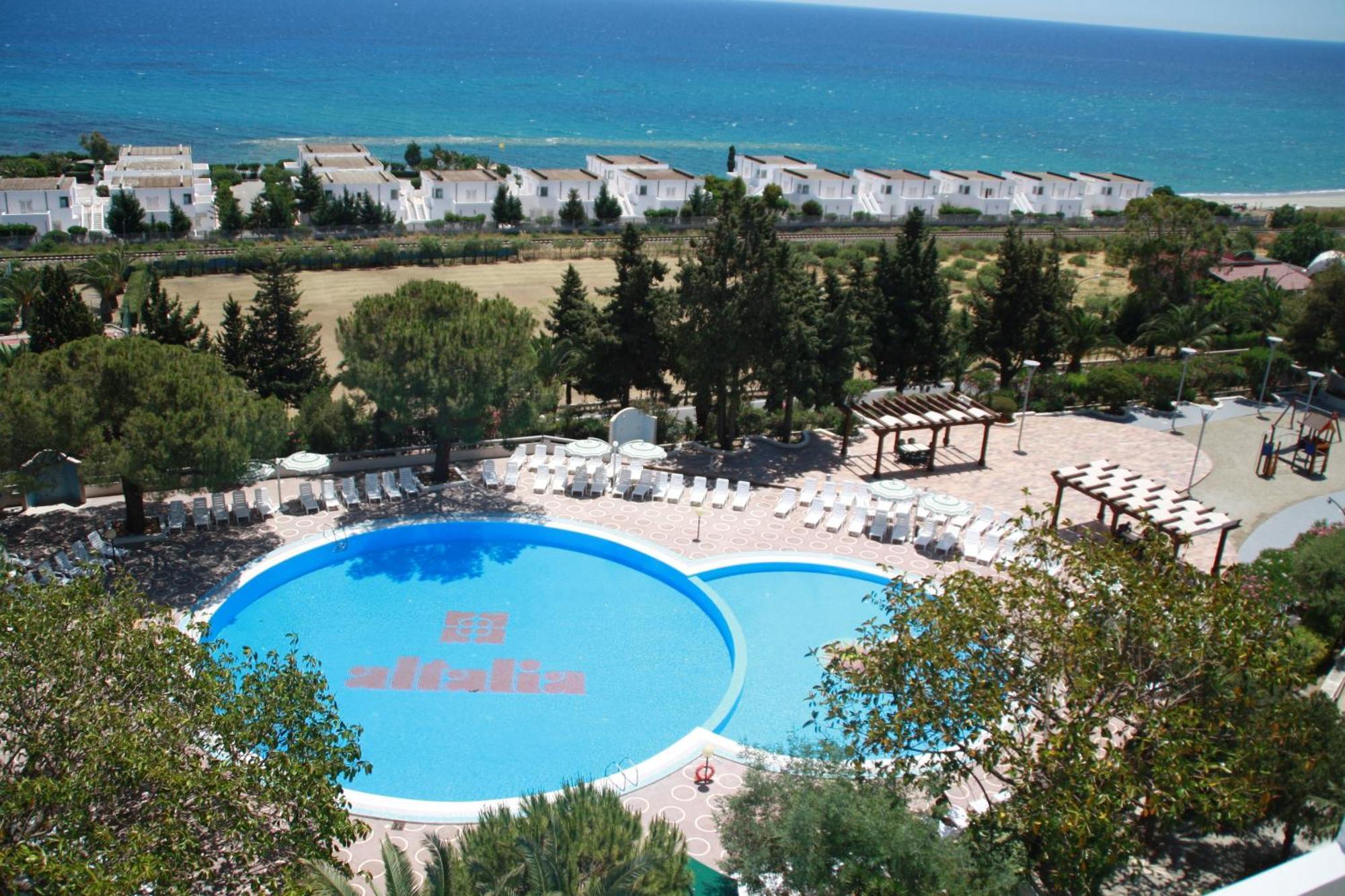 Hotel Villaggio Club Altalia Brancaleone Exterior foto