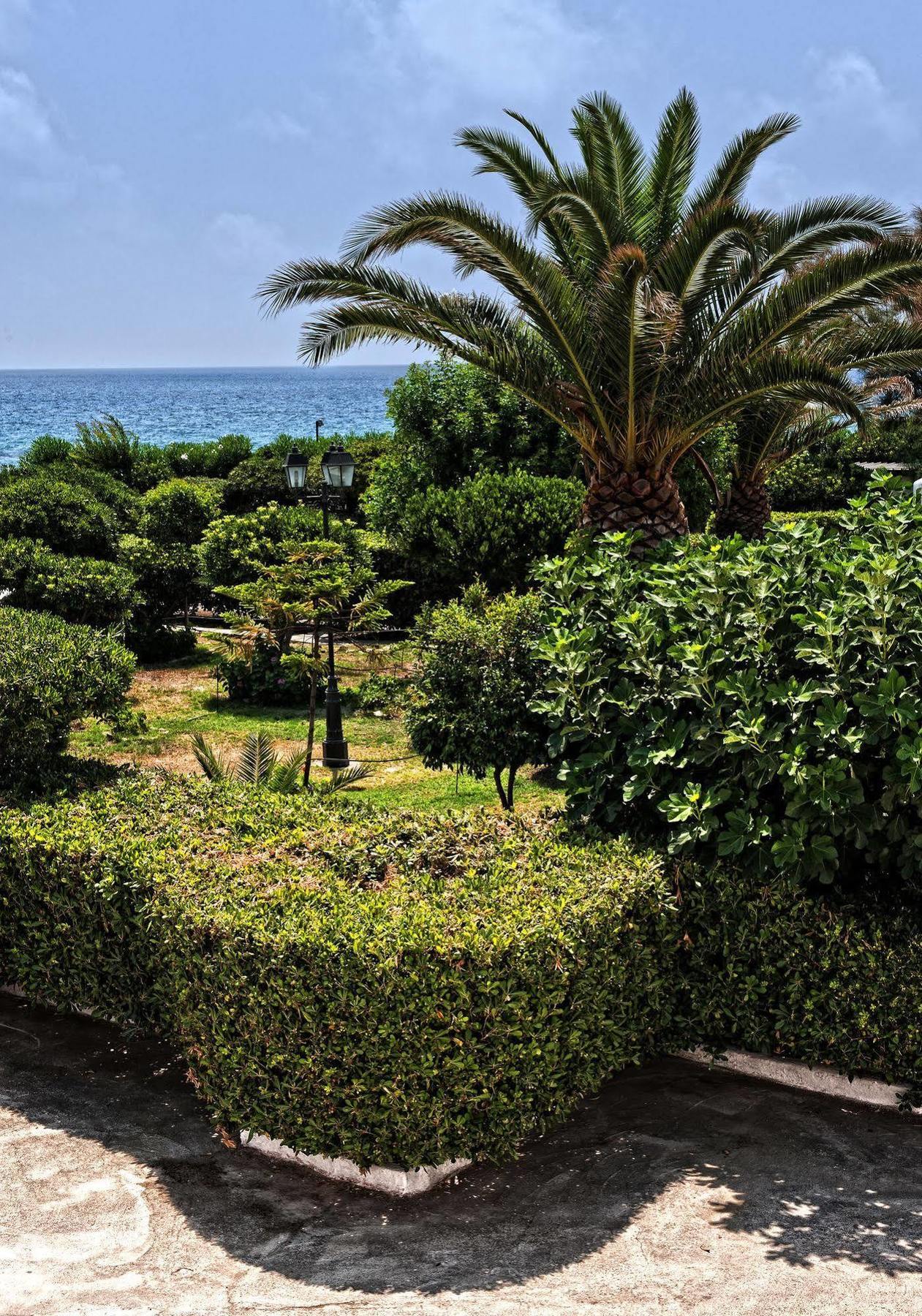 Hotel Villaggio Club Altalia Brancaleone Exterior foto